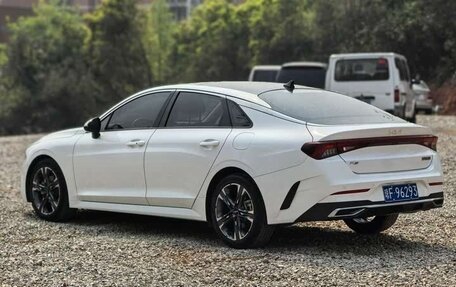KIA K5, 2023 год, 1 700 000 рублей, 3 фотография