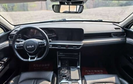 KIA K5, 2023 год, 1 700 000 рублей, 8 фотография