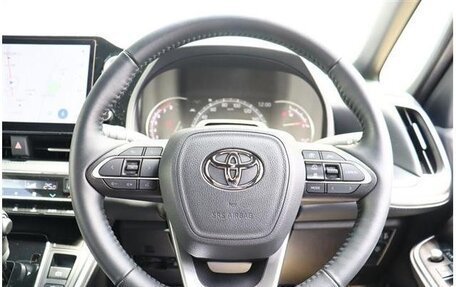 Toyota Voxy, 2022 год, 2 640 033 рублей, 2 фотография