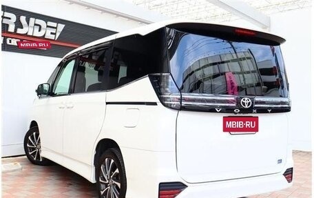 Toyota Voxy, 2022 год, 2 640 033 рублей, 3 фотография