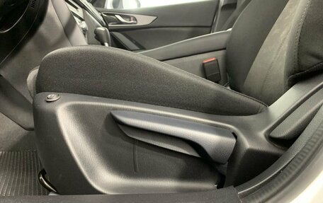 Mazda CX-4, 2022 год, 2 950 000 рублей, 10 фотография