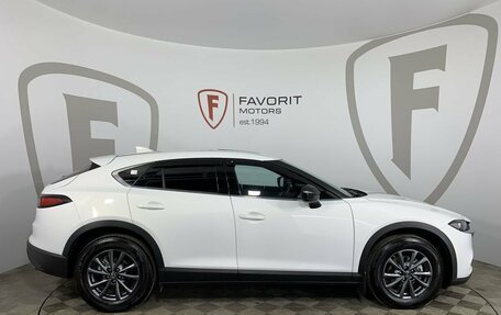 Mazda CX-4, 2022 год, 2 950 000 рублей, 4 фотография