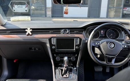 Volkswagen Passat B8 рестайлинг, 2015 год, 1 600 000 рублей, 9 фотография