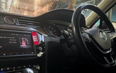 Volkswagen Passat B8 рестайлинг, 2015 год, 1 600 000 рублей, 11 фотография