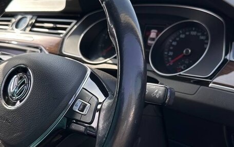 Volkswagen Passat B8 рестайлинг, 2015 год, 1 600 000 рублей, 15 фотография