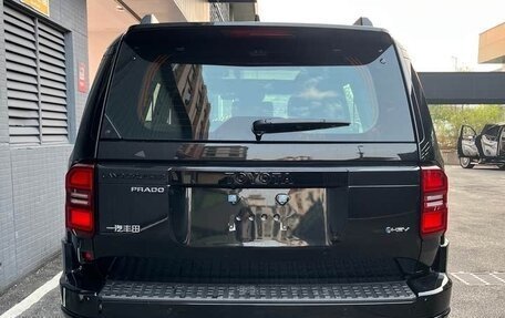 Toyota Land Cruiser Prado, 2025 год, 9 765 000 рублей, 4 фотография