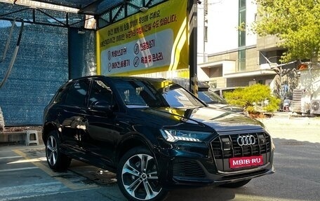 Audi Q7, 2024 год, 9 425 090 рублей, 1 фотография