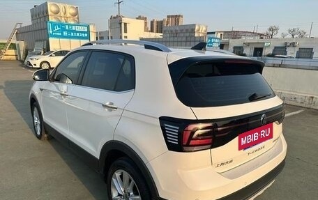 Volkswagen T-Cross I, 2021 год, 1 555 810 рублей, 5 фотография