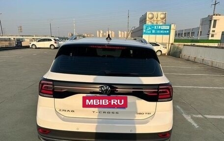 Volkswagen T-Cross I, 2021 год, 1 555 810 рублей, 6 фотография