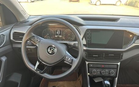 Volkswagen T-Cross I, 2021 год, 1 555 810 рублей, 10 фотография