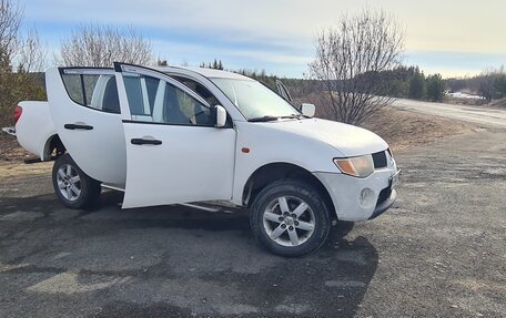 Mitsubishi L200 IV рестайлинг, 2007 год, 1 080 000 рублей, 9 фотография