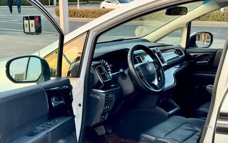 Honda Elysion, 2021 год, 2 650 000 рублей, 4 фотография