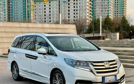 Honda Elysion, 2021 год, 2 650 000 рублей, 3 фотография