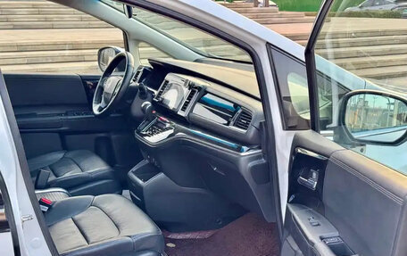Honda Elysion, 2021 год, 2 650 000 рублей, 10 фотография