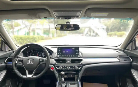 Honda Inspire, 2020 год, 1 690 000 рублей, 13 фотография