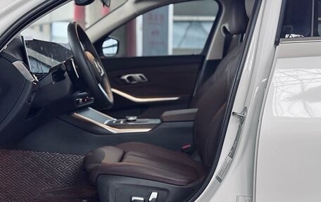 BMW 3 серия, 2024 год, 4 253 000 рублей, 12 фотография