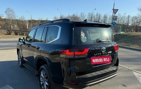 Toyota Land Cruiser, 2024 год, 13 000 000 рублей, 2 фотография