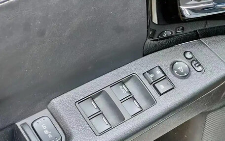 Honda Elysion, 2021 год, 3 000 000 рублей, 12 фотография