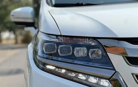 Honda Elysion, 2021 год, 3 000 000 рублей, 29 фотография