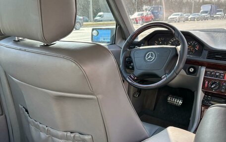 Mercedes-Benz E-Класс, 1993 год, 7 фотография