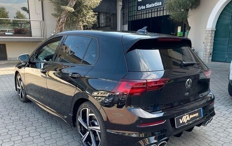 Volkswagen Golf GTI, 2022 год, 3 300 090 рублей, 11 фотография