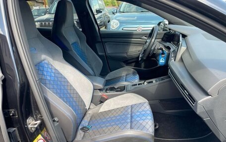 Volkswagen Golf GTI, 2022 год, 3 300 090 рублей, 15 фотография