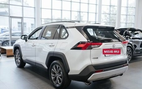 Toyota RAV4, 2024 год, 4 600 000 рублей, 3 фотография
