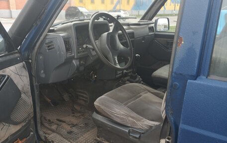 Nissan Patrol, 1991 год, 900 000 рублей, 9 фотография
