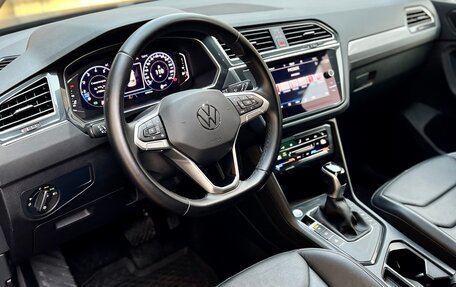 Volkswagen Tiguan II, 2021 год, 3 360 000 рублей, 8 фотография