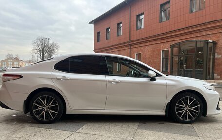 Toyota Camry, 2021 год, 4 000 000 рублей, 5 фотография
