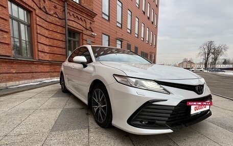 Toyota Camry, 2021 год, 4 000 000 рублей, 2 фотография