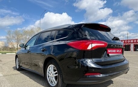 Ford Focus IV, 2018 год, 1 690 000 рублей, 2 фотография