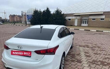 Hyundai Solaris II рестайлинг, 2018 год, 1 350 000 рублей, 5 фотография