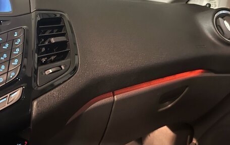 Ford Fiesta, 2016 год, 950 000 рублей, 11 фотография