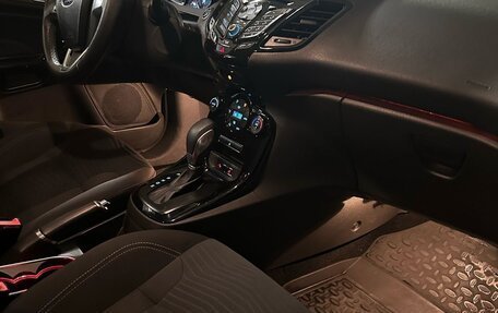 Ford Fiesta, 2016 год, 950 000 рублей, 13 фотография