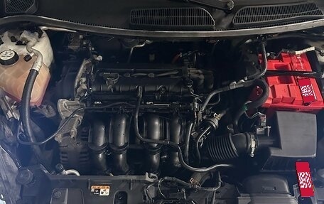 Ford Fiesta, 2016 год, 950 000 рублей, 18 фотография