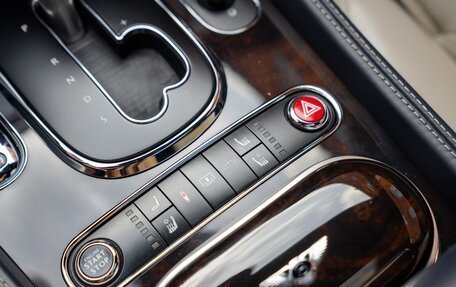 Bentley Flying Spur II, 2015 год, 7 990 000 рублей, 29 фотография