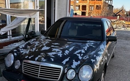 Mercedes-Benz E-Класс, 1998 год, 397 000 рублей, 2 фотография