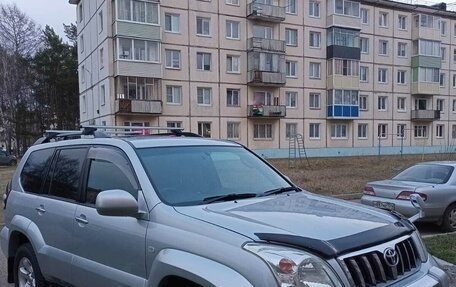 Toyota Land Cruiser Prado 120 рестайлинг, 2003 год, 2 200 000 рублей, 5 фотография