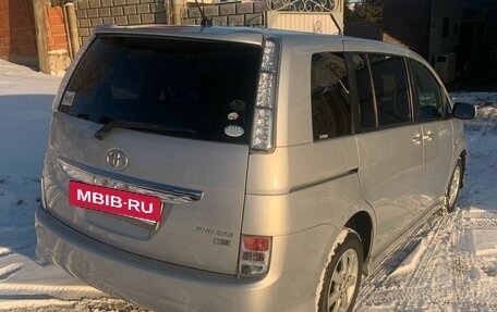 Toyota ISis I, 2011 год, 1 200 000 рублей, 4 фотография