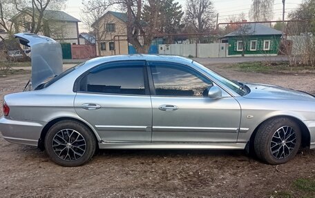 Hyundai Sonata IV рестайлинг, 2004 год, 320 000 рублей, 2 фотография