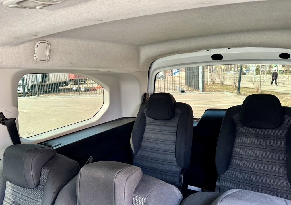Opel Combo Life, 2019 год, 1 850 000 рублей, 6 фотография