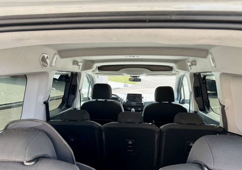 Opel Combo Life, 2019 год, 1 850 000 рублей, 4 фотография