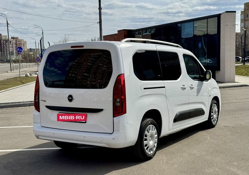 Opel Combo Life, 2019 год, 1 850 000 рублей, 13 фотография
