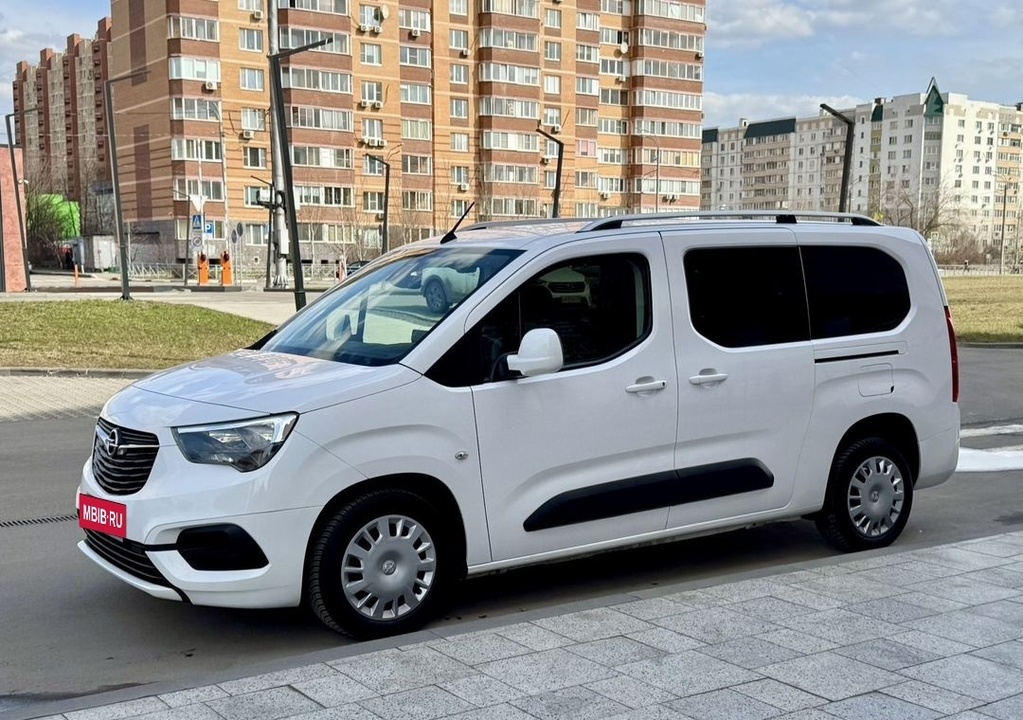 Opel Combo Life, 2019 год, 1 850 000 рублей, 11 фотография