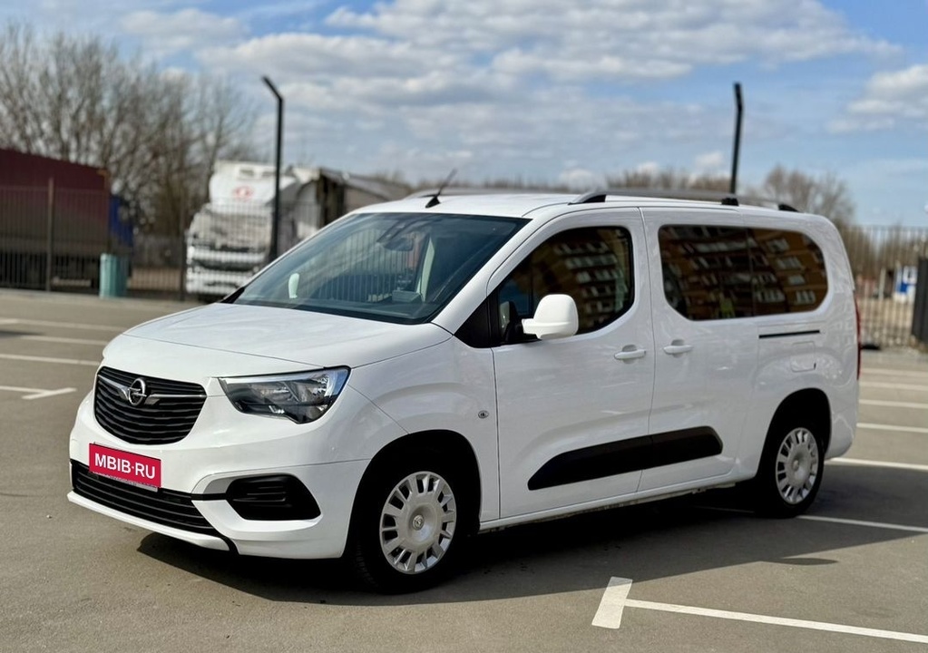 Opel Combo Life, 2019 год, 1 850 000 рублей, 18 фотография