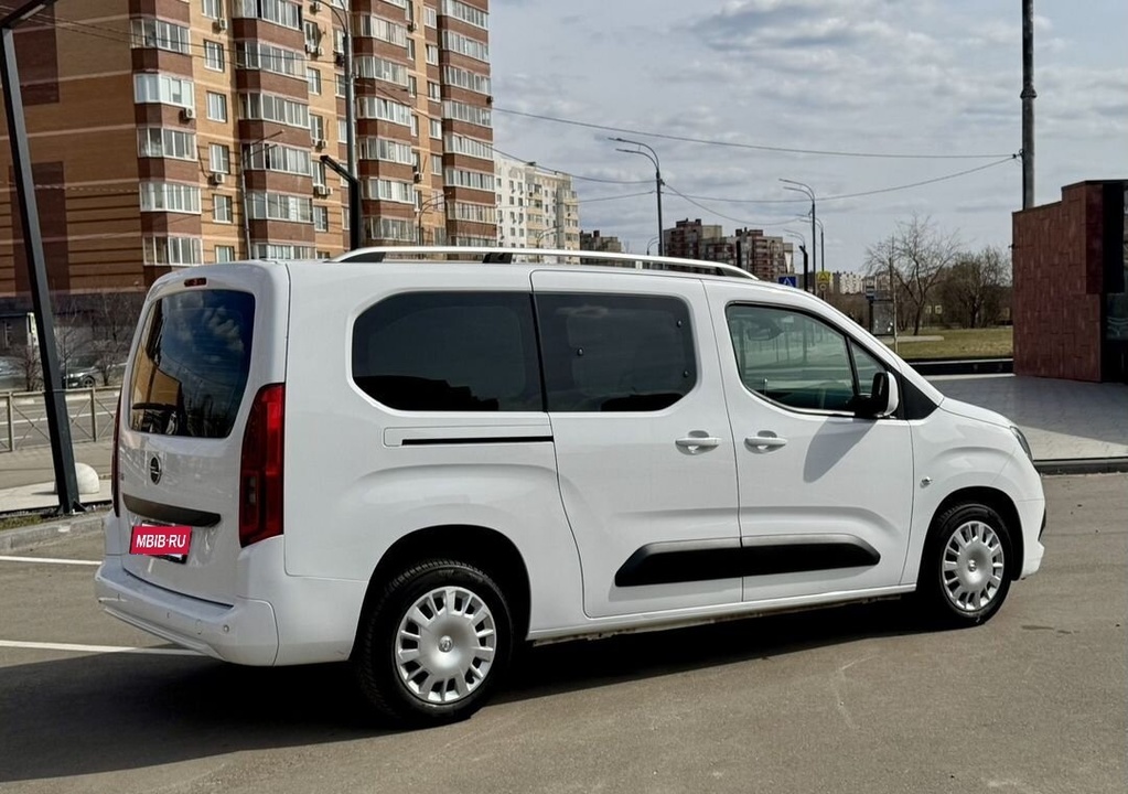 Opel Combo Life, 2019 год, 1 850 000 рублей, 19 фотография
