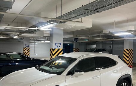 Lexus UX I, 2018 год, 3 150 000 рублей, 4 фотография