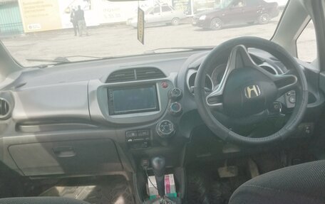 Honda Fit III, 2008 год, 630 000 рублей, 6 фотография
