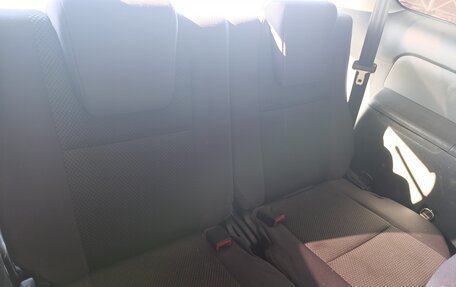 Toyota Wish II, 2003 год, 650 000 рублей, 8 фотография